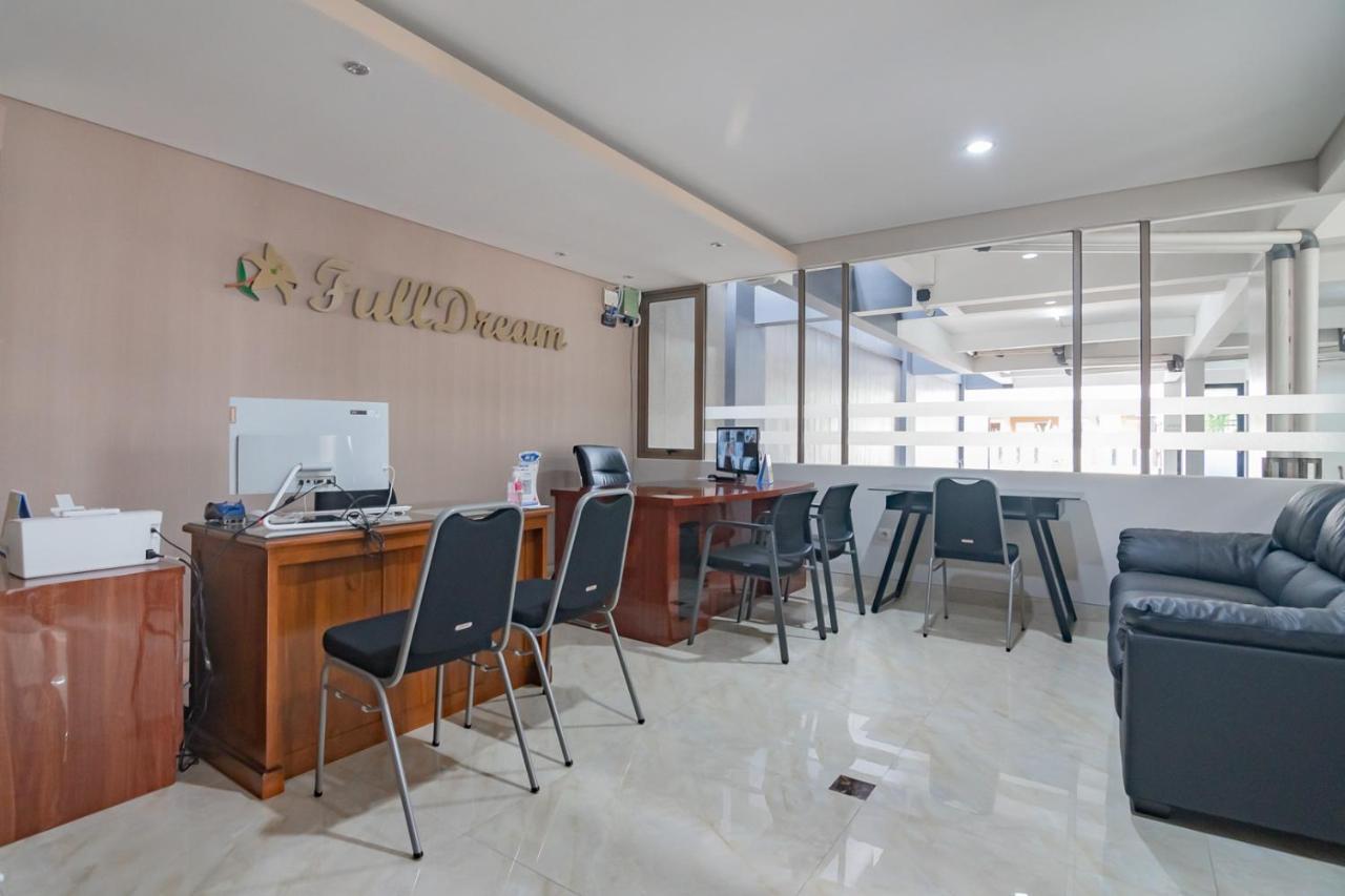 Reddoorz Plus @ Cirebon City Center 외부 사진